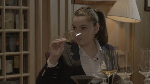 The Expert Series: A comparison of the wine tasting approaches of a Sommelier and a Master of Wine